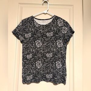 Croft & Barrow Black and White Floral Short Sleeve Top Size Small